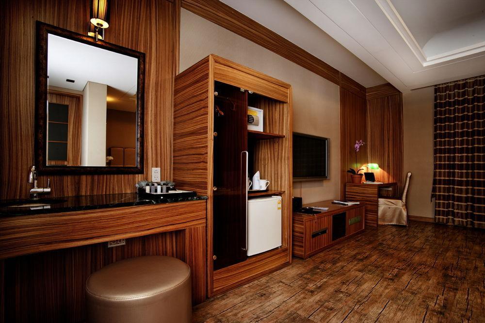 Polaris Hotel Bucheon Exterior photo